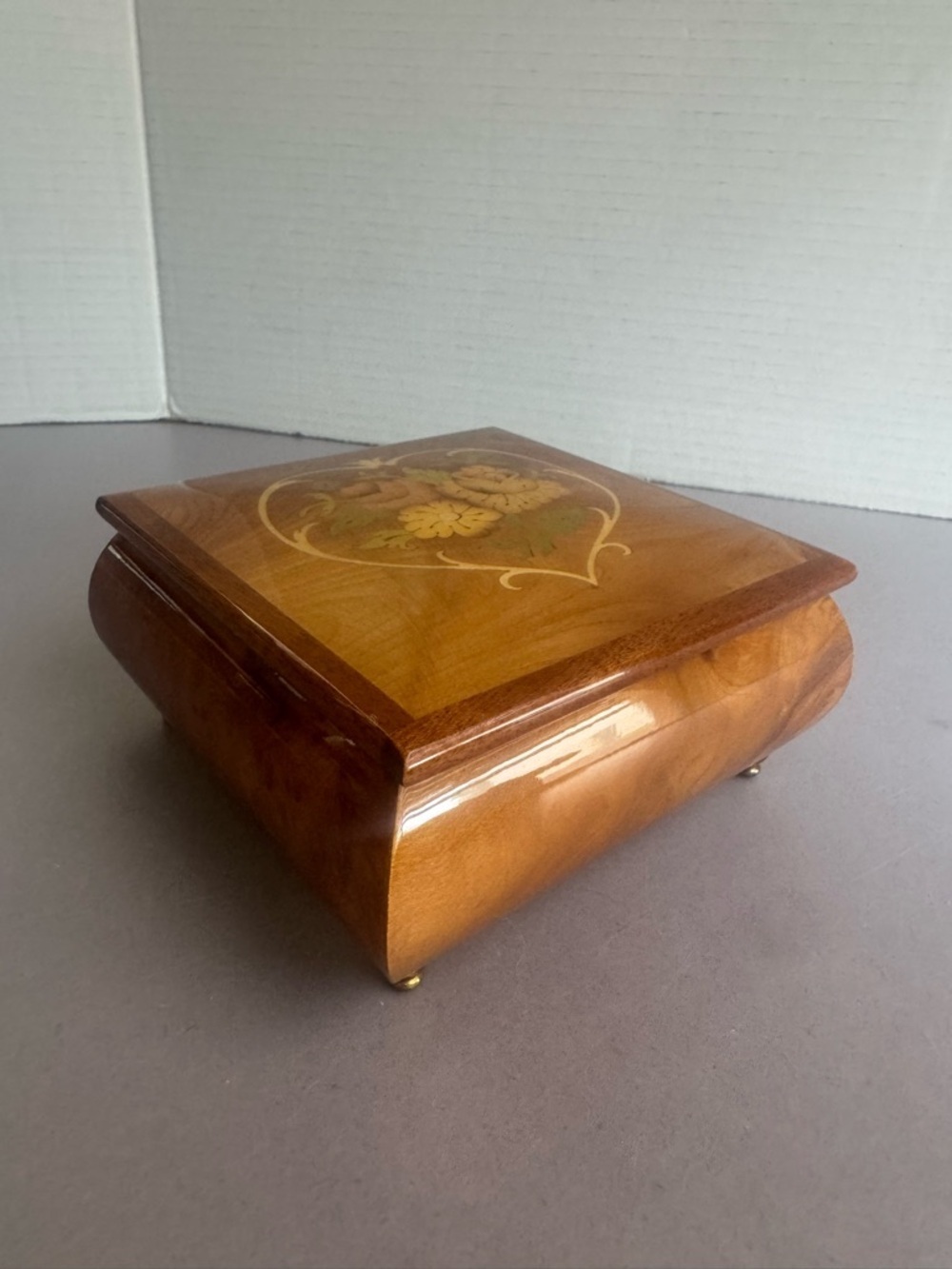 Sorrento Music Box in Blonde Floral